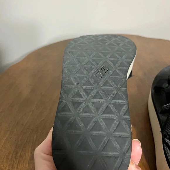 Teva Flatform Universal Velcro Sandal Size 9 - Picture 7 of 7